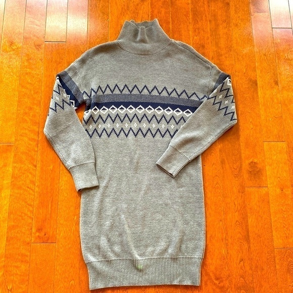 Melrose and Market Sweater dress size small. Gray with a blue and white pattern - Picture 1 of 6